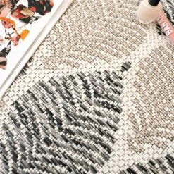 DÉCOWEB Tapis Essenza - Nature Urbaine - Feuilles Gris Et Beige - 60 X 110 Cm -Tapis et paillasson Soldes 19873033 4