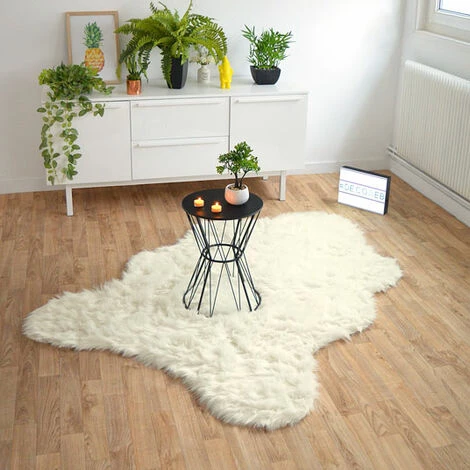 DÉCOWEB Tapis Peau De Bête - Imitation Ours - Blanc Crème - 120 X 160 Cm 2 DÉCOWEB Tapis Peau De Bête - Imitation Ours - Blanc Crème - 120 X 160 Cm – Image 2