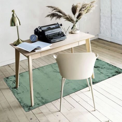 THEDECOFACTORY FLANELLE - <p>Tapis Extra-doux Effet Velours Vert Foncé 60x120 - Vert 2 THEDECOFACTORY FLANELLE - <p>Tapis Extra-doux Effet Velours Vert Foncé 60x120 - Vert – Image 2