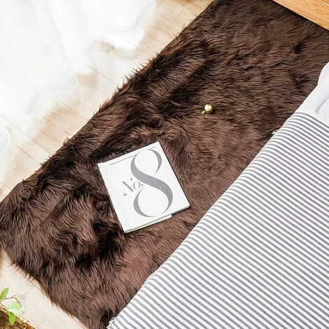 BEARSU Tapis De Luxe En Fausse Fourrure De Mouton Doux Pour Le Chevet 3 BEARSU Tapis De Luxe En Fausse Fourrure De Mouton Doux Pour Le Chevet – Image 3