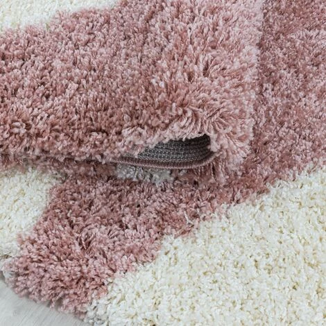 TANGO TRIANGLE - Tapis à Poils Longs Et Motifs Géométrique - Rose Et Blanc 080 X 150 Cm 4 TANGO TRIANGLE - Tapis à Poils Longs Et Motifs Géométrique - Rose Et Blanc 080 X 150 Cm – Image 4