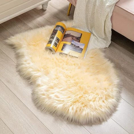 Peau De Mouton Synthétique, Tapis En Peau De Mouton,Tapis Duveteux En Fausse Fourrure, Longue Peluche Tapis Pour La Maison, Le Salon, La Chambre à Coucher,Triomphe Jaune, 60*90cm 2 Peau De Mouton Synthétique, Tapis En Peau De Mouton,Tapis Duveteux En Fausse Fourrure, Longue Peluche Tapis Pour La Maison, Le Salon, La Chambre à Coucher,Triomphe Jaune, 60*90cm – Image 2