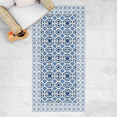 BILDERWELTEN Tapis En Vinyle - Moroccan Tiles Floral Blueprint With Tile Frame - Portrait 2:1 Dimension HxL: 140cm X 70cm 1 BILDERWELTEN Tapis En Vinyle - Moroccan Tiles Floral Blueprint With Tile Frame - Portrait 2:1 Dimension HxL: 140cm X 70cm