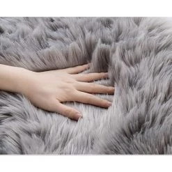 TANABATA Tapis Ronds En Peau De Mouton,Tapis En Peau De Mouton Synthétique,Tapis En Peau De Mouton Artificielle,adaptés Aux Chambres Et Aux Salons (Gris, 90_x_90_cm) 8 TANABATA Tapis Ronds En Peau De Mouton,Tapis En Peau De Mouton Synthétique,Tapis En Peau De Mouton Artificielle,adaptés Aux Chambres Et Aux Salons (Gris, 90_x_90_cm) -Tapis et paillasson Soldes 53350496 4