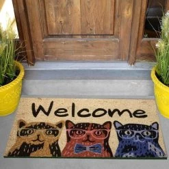 Baroni Home Paillasson Extérieure De Noix De Coco Avec Une Base En PVC Peinte à La Main Représentant Trois Chats Avec Des Verres écrits De Bienvenue 70x40x2 Cm. Facile à Nettoyer Et Ultra-résistant 9 Baroni Home Paillasson Extérieure De Noix De Coco Avec Une Base En PVC Peinte à La Main Représentant Trois Chats Avec Des Verres écrits De Bienvenue 70x40x2 Cm. Facile à Nettoyer Et Ultra-résistant -Tapis et paillasson Soldes 54729637 5