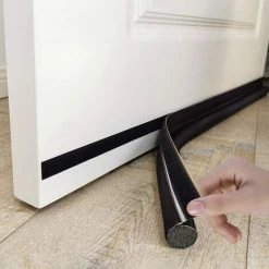 MACARON Door Fond Joint De Porte, Bas De Porte Unilatéral Isolant,Joint De Porte Interieur Universel,Calfeutrage Bas De Porte,Isolant Phonique Thermique Bande D'étanchéité (Unilatéral - Noir)LO-Ron