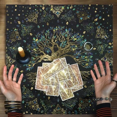 DONTODENT Tapis De Tarot Divinatoire De Table - Tapis De Cartes À Jouer Tarot , Accessoires De Jeux De Cartes Tarots Pour La Décoration Intérieure - 08 #80*60 Cm 3 DONTODENT Tapis De Tarot Divinatoire De Table - Tapis De Cartes À Jouer Tarot , Accessoires De Jeux De Cartes Tarots Pour La Décoration Intérieure - 08 #80*60 Cm – Image 3