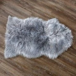 EINEMGELD Peau De Mouton Synthétique,50 X 80 Cm Faux Peau De Mouton Imitation Toison Moquette Peau D'agneau Tapis Fluffy Soft Longhair Décoratif Coussin De Chaise Canapé Natte (Gris, 50 X 80 Cm)