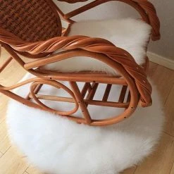 EINEMGELD Peau De Mouton Synthétique,Cozy Sensation Comme Véritable Laine Tapis En Fourrure Synthétique, Man-Made Laine Tapis De Canapé Coussin (45x45cm, Blanc) 6 EINEMGELD Peau De Mouton Synthétique,Cozy Sensation Comme Véritable Laine Tapis En Fourrure Synthétique, Man-Made Laine Tapis De Canapé Coussin (45x45cm, Blanc) -Tapis et paillasson Soldes 60671567 3