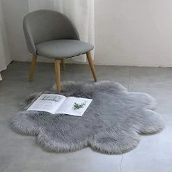 EINEMGELD Peau De Mouton Synthétique,45 X 45 Cm Faux Peau De Mouton Imitation Toison Moquette Peau D'agneau Tapis Fluffy Soft Longhair Décoratif Coussin De Chaise Canapé Natte (Gris, 45 X 45 CM)