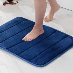 OSQI Tapis De Bain En Mousse à Mémoire De Forme Tapis De Bain Antidérapant Tapis De Bain Tapis De Douche Molleton De Corail Douceur Tapis De Bain Lavable Très Absorbant Tapis De Bain Pour Salle De Bain Cuisine Entrée 40x60 Cm Bleu Marine