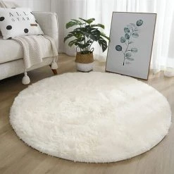 FVBJD 4x4 Tapis Rond Blanc Doux Pour Chambre à Coucher Tapis Moderne Cercle Moelleux Pour Enfants Filles Chambre De Bébé Intérieur En Peluche Circulaire Pépinière Tapis Mignon Cosy Tapis Pour Salon